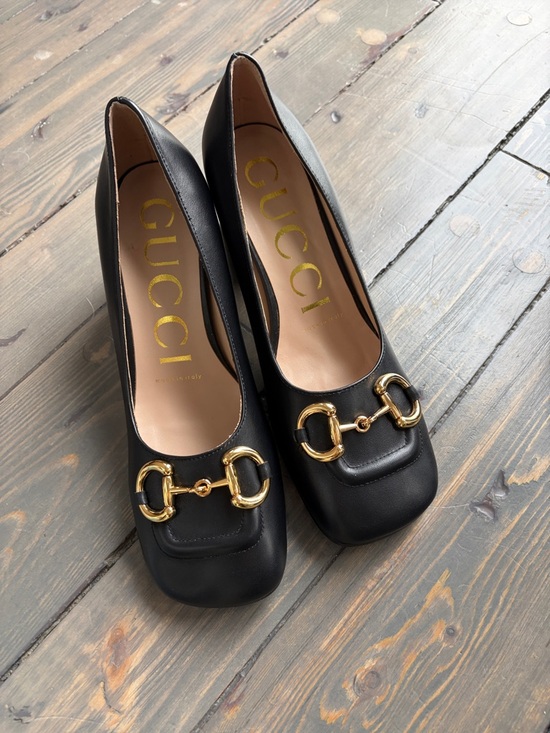 Gucci Shoes - Gucci Black Leather Square-Toe Pumps with Gold Horsebit